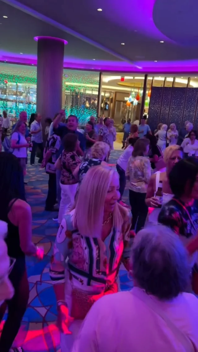 “All I Need”…is for you to join me at the @hardrockhcac for a Pre-Concert Dance Party!🎶 We’re getting together for drinks & a lot of dancing before we head in to see The Temps & The Tops!🎤 Tune in LIVE on @kool.983 from 5-8pm!

🍻FREE Pre-Concert Party
🕔This Friday at 5pm with DJ Jerry
📍The Hard Rock Casino & Hotel AC Lobby Bar