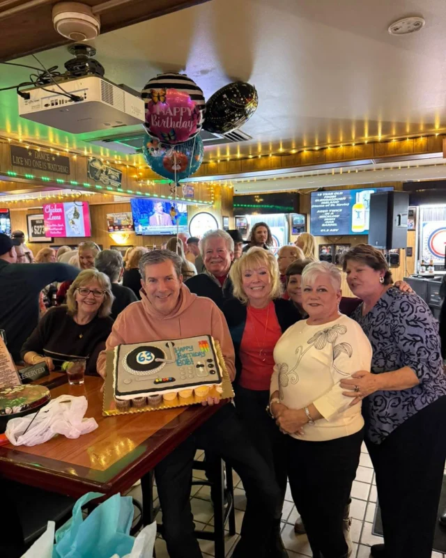 We had a great time at Schileens Pub!!

Thanks to Bruno for the cake and birthday surprise!🎂 Congrats to Kenny & Larry on retiring from UPS! The Paul VI girls danced all night and tried to do a cheer pyramid like back in the day!📣

➡️See ya at Schileen’s again on Friday, March 6th