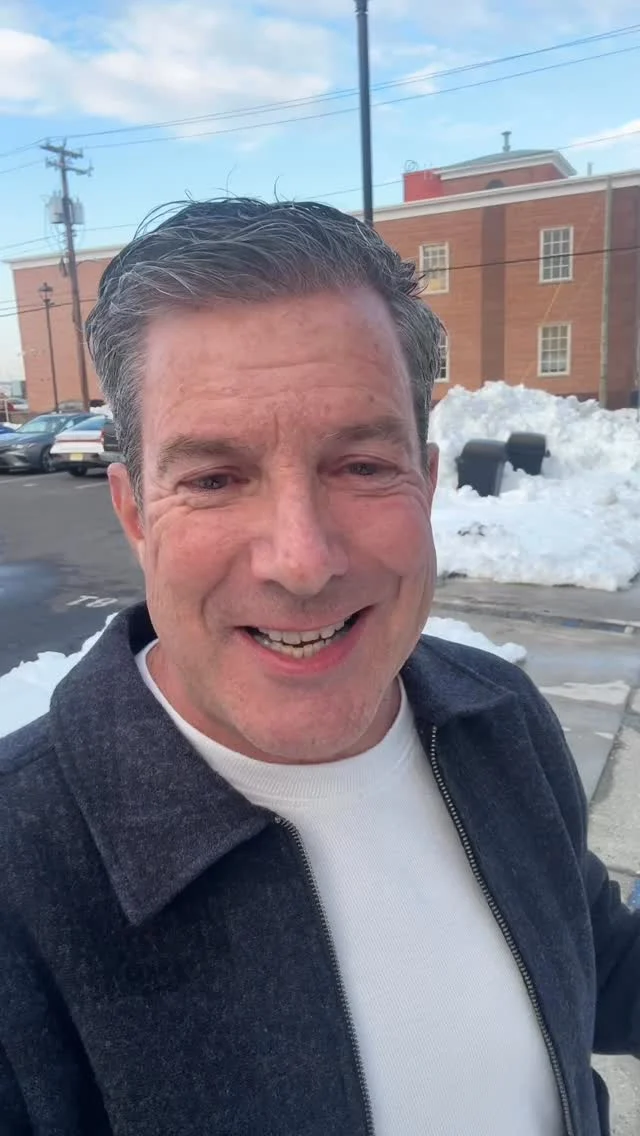 Let’s Goooo….Hump Day Happy Hour LIVE from The Fairview on Pacific Avw in Wildwood.  Dance Floor is ready. Listen LIVE on @kool.983 or on Mixcloud ➡️ http://www.mixcloud.com/live/bobkellylive