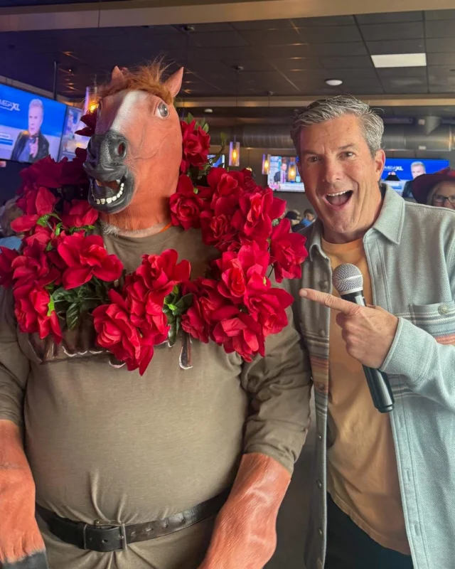 Thanks to everyone who came out this past Wednesday for Hump Day Happy Hour… Kentucky Derby Themed at the Fairview Social!🐎

Everyone showed out with great derby hats & jockey costumes!👒

Enjoy watching the Kentucky Derby today that kicks off around 7pm!!