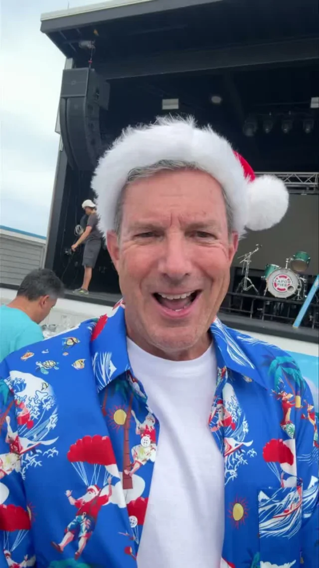 Christmas in July No Shower Happy Hour LIVE at Seaport Pier TONIGHT 5pm - 8pm 
Pick up your race bib for the 5K and take a chance on the great Raffle Items including a pair of tickets to see Nelly next Thursday. 
Listen on the ride down on KOOL 98.3 or on Mixcloud. 
➡️ http://www.mixcloud.com/live/bobkellylive

Santa and Mrs Claus will be here and bring a toy for the kids at Shore Medical Center. 

Ho Ho Happy Hour starts at 5pm