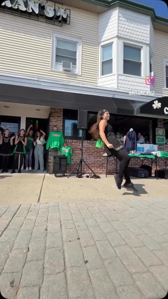 The Irish dancers are coming back to Currans this year!!!☘️☘️☘️

Make sure to stop on by while you’re shopping this Saturday, September 26 from 1pm - 6pm during the Irish festival in Wildwood! DJ Gibby and I will be set up outside so you can swing by for a bite to eat, a drink, and some dancin!🕺

We are gonna be LIVE on Kool 98.3 for those of you at home who can’t make it! 

Can’t wait to see you there!🫵🏻